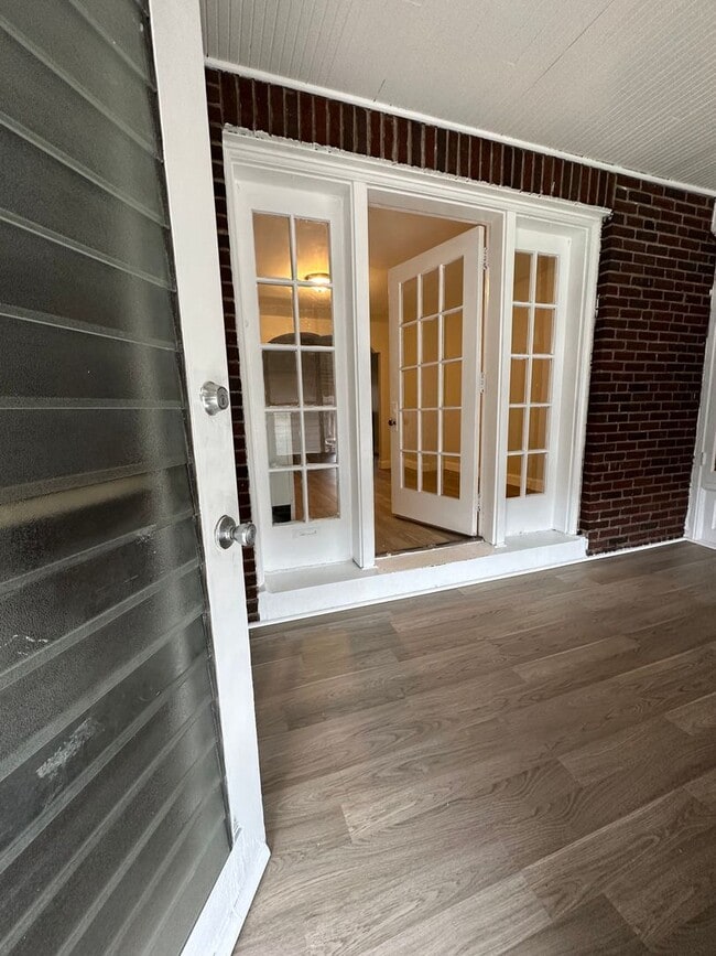 Building Photo - 3 Bedroom Home in Bridesburg for Rent!