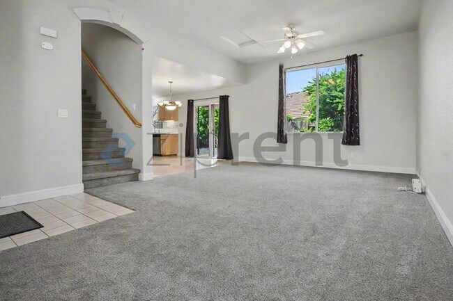 Building Photo - 1833 Blue Skies Way