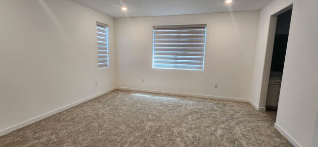 Building Photo - Brand New 4 Bedroom 3 Bathroom Home in Elk...