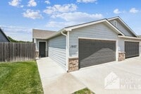 Building Photo - Beautiful 3-Bedroom Duplex in Park City!