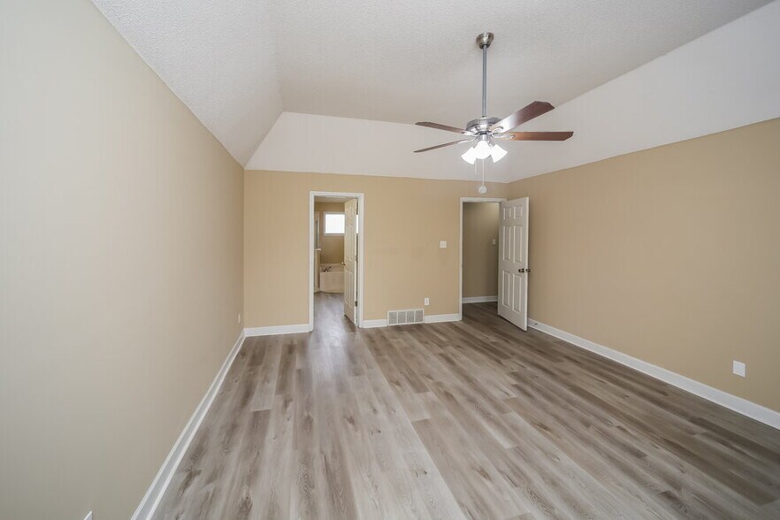 Building Photo - 8328 Branchwood Ln