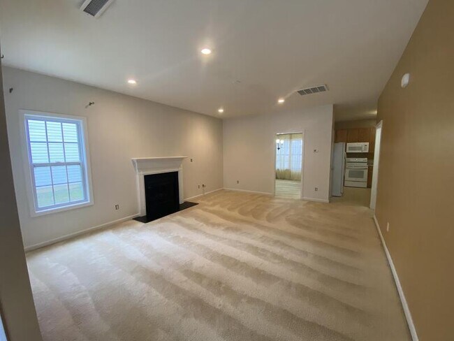 Building Photo - 3219 Polite Ln