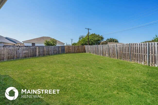 Building Photo - 8001 Marielle Cir