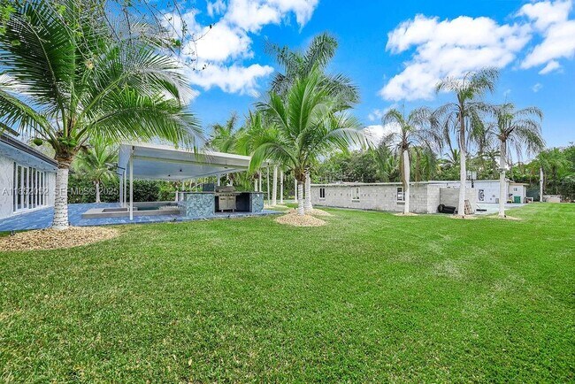 Building Photo - 7830 SW 120th St