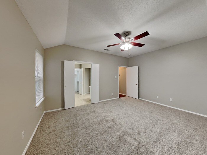 Building Photo - 629 St Eric Dr