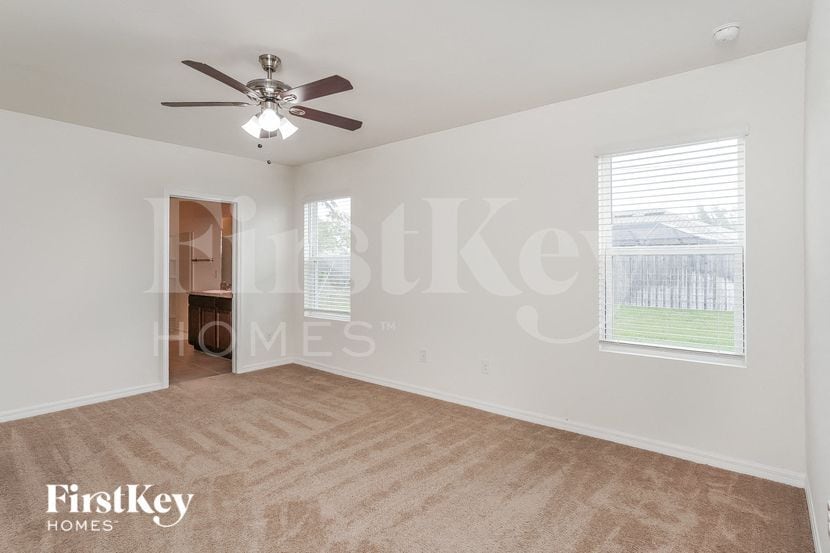 Building Photo - 441 SW 24th St