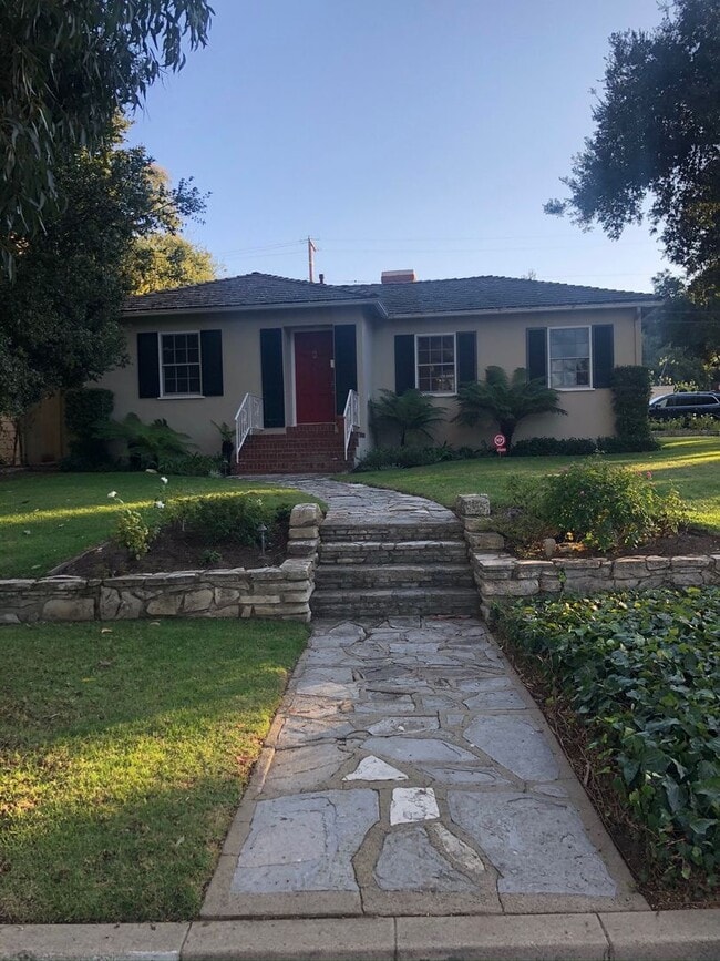 Building Photo - Valmonte Beauty 2 Bedroom Beautiful Home  on Corner Lot with Huge yard