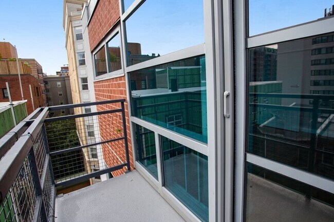 Building Photo - 1125 11th St NW