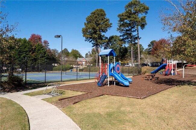 Building Photo - 2871 Belfaire Lake Dr