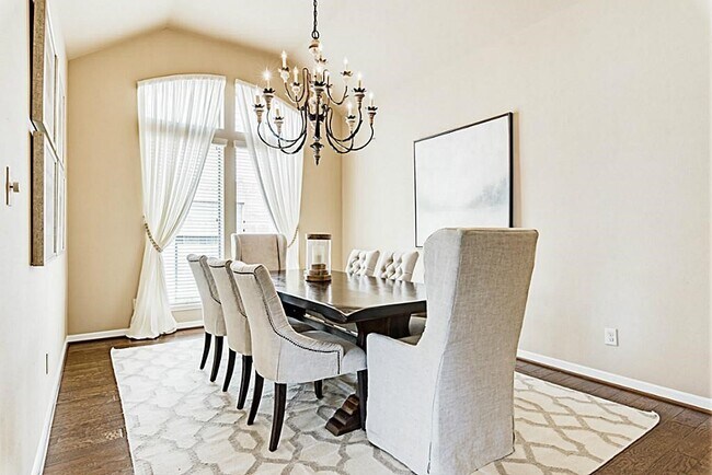 Building Photo - 2930 Pheobe Trce