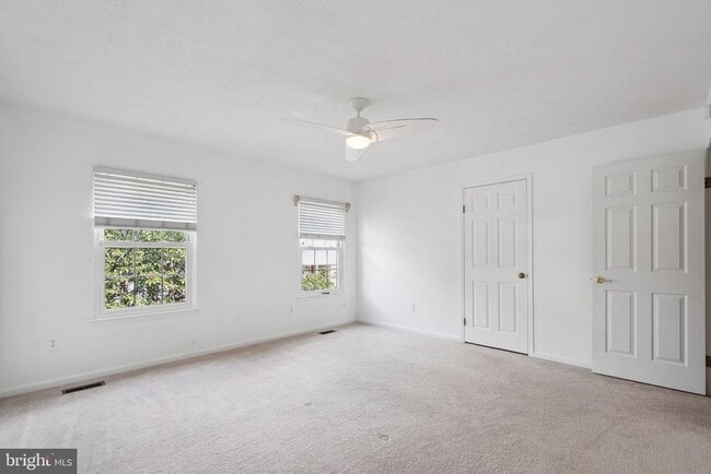 Building Photo - 5413 Tree Line Dr