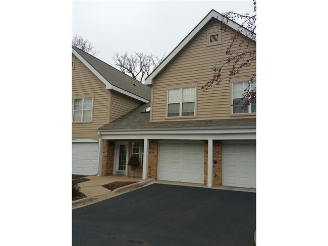 Primary Photo - 6147 Chasewood Pkwy