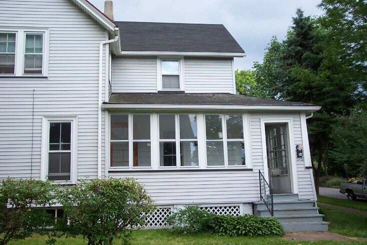 Primary Photo - 54 Hartsen St