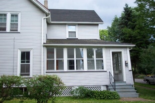Building Photo - 54 Hartsen St