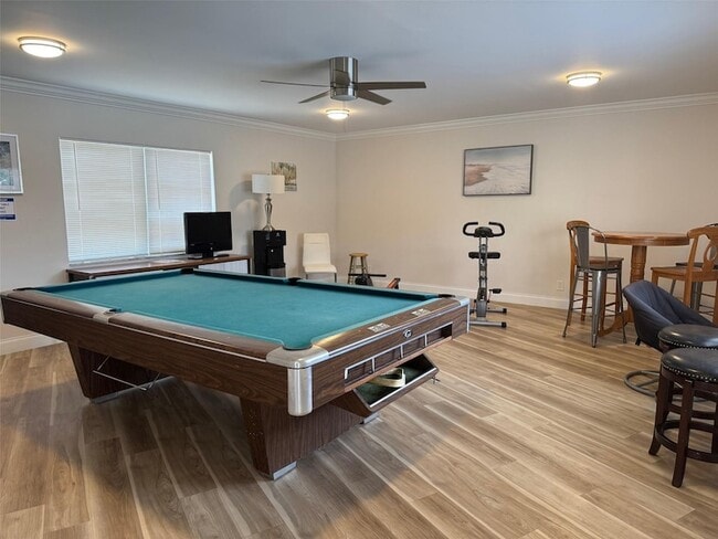 Building Photo - 5840 NE 22nd Way