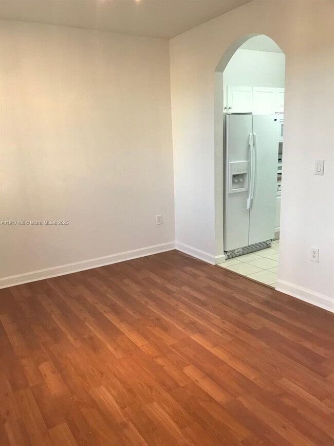 Building Photo - 3355 NE 13th Cir Dr