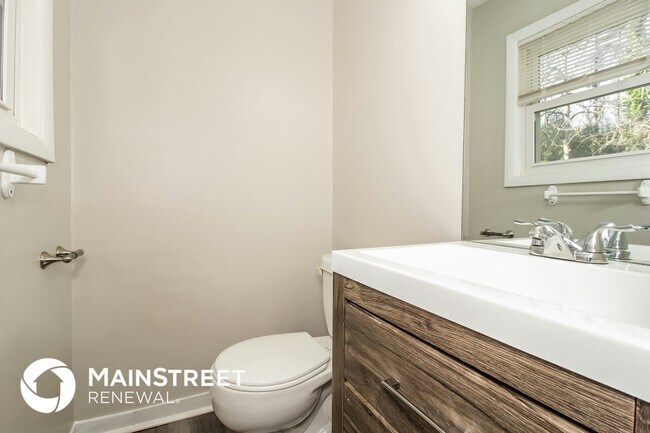 Building Photo - 3791 S Ridge Dr