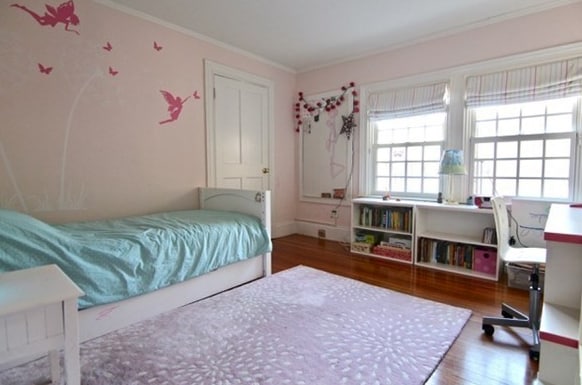 Building Photo - 34 Bates St