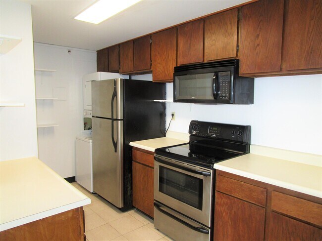 Building Photo - 2724 Kahoaloha Ln