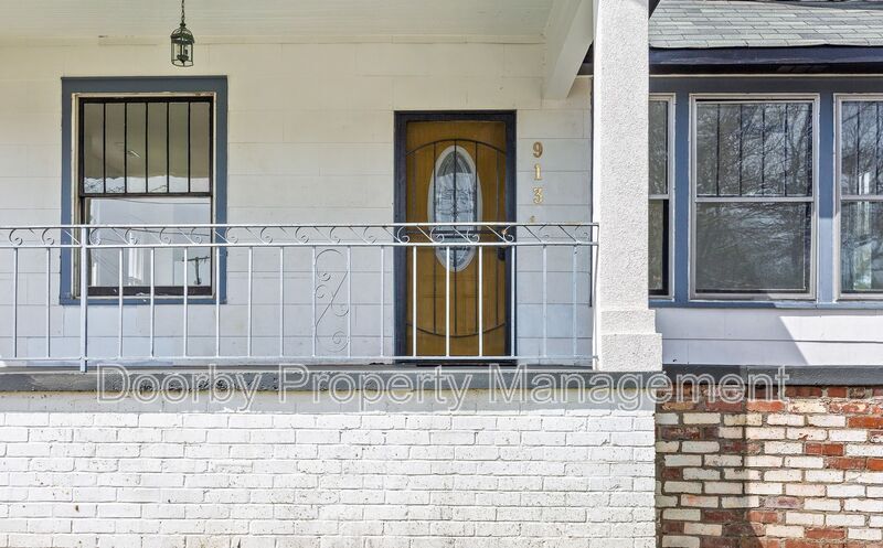 Building Photo - 913 S Highland Park Ave
