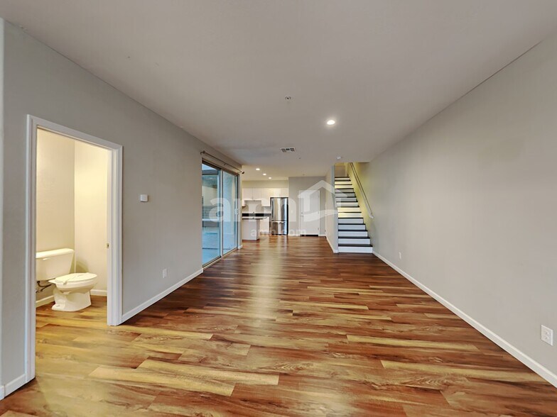 Building Photo - 20777 W Maiden Ln