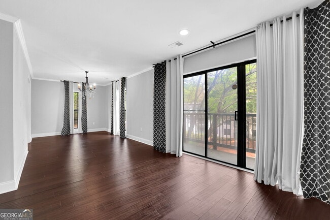 Building Photo - 1104 Pine Heights Dr NE