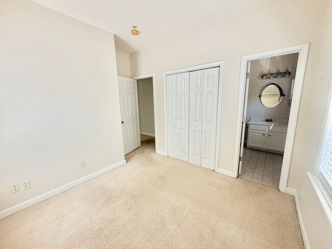 Building Photo - 1539 Pecan Ave