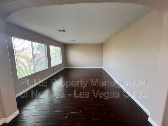 Building Photo - 5308 Las Cruces Heights St
