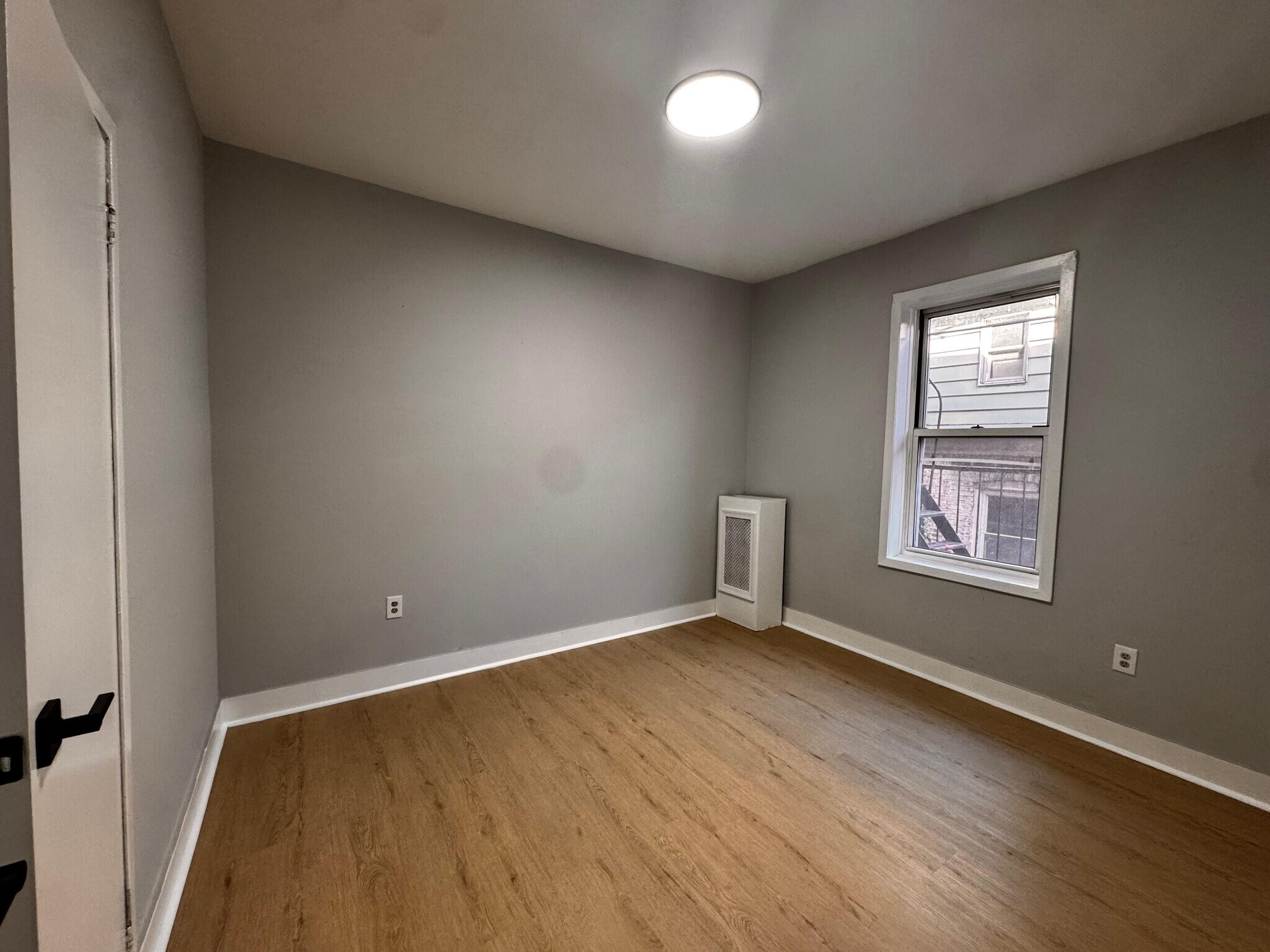 Building Photo - 243 Claremont Ave