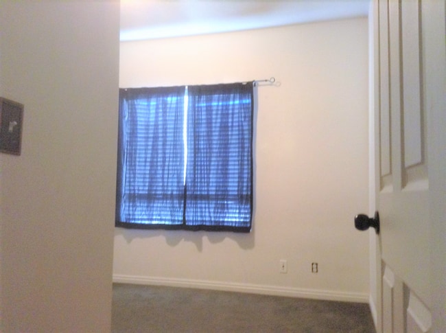 Building Photo - 1523 S 430 W