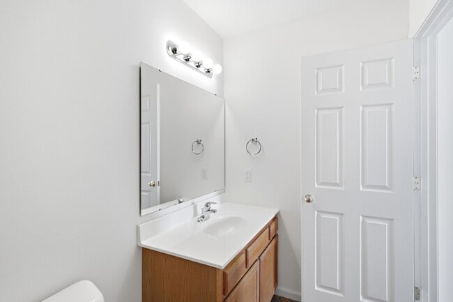 Building Photo - 3509 La Mesa Dr