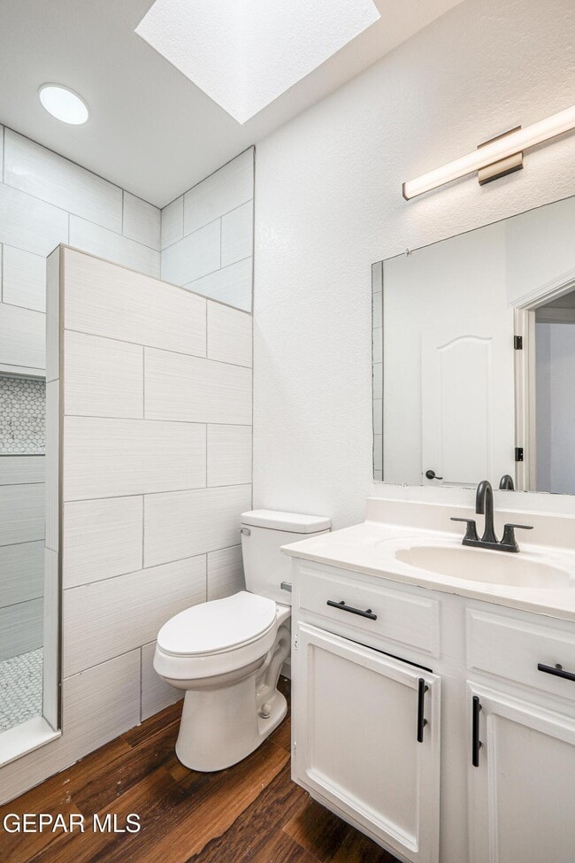 Building Photo - 7600 Plaza Redonda Dr