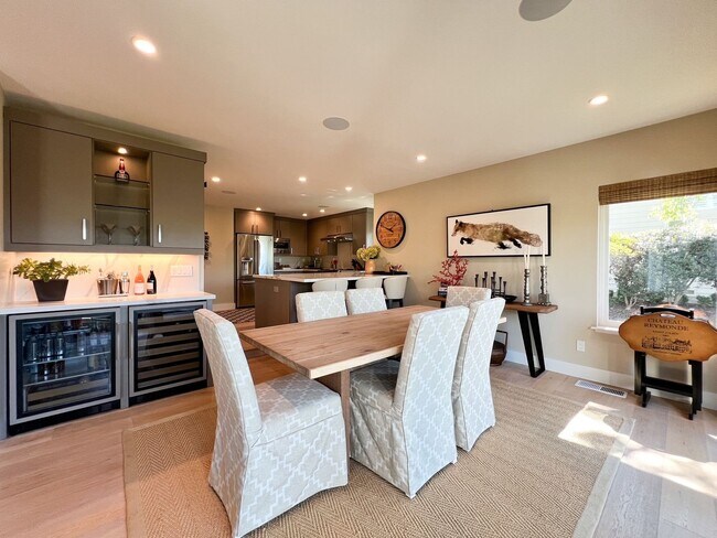 Building Photo - Luxury Living in one of Napa Valley's Most Prestigious Gated Commmunities