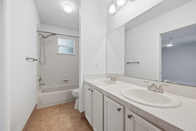 Building Photo - 13380 Georgian Ct