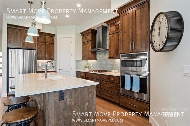 Building Photo - 6606 N Spindrift Way