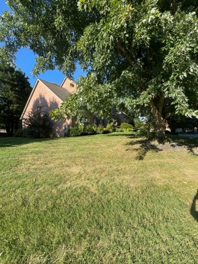 Building Photo - West Knoxville, Farragut 37934 - 4 bedroom, 3.5 bath, 2 Story Brick Home -Contact Debra Johnson (...