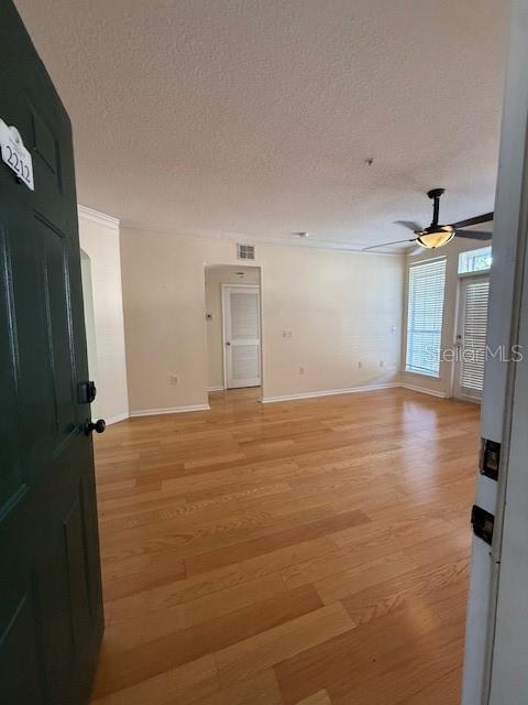 Building Photo - 2212 Bay Club Cir