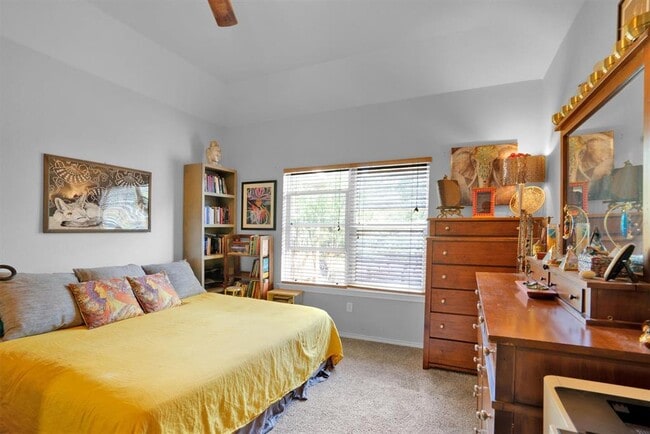 Building Photo - 29 Champions Cir