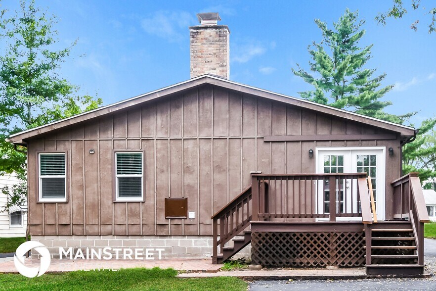 Building Photo - 205 De Smet Dr