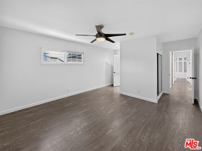 Building Photo - 16746 Tupper St