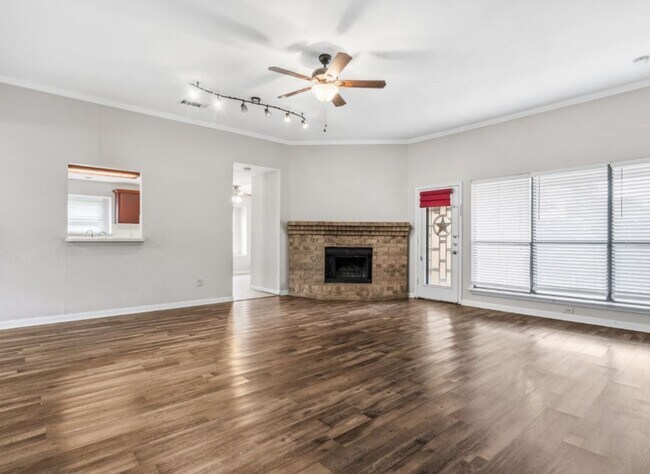 Building Photo - 1305 Minter Rd
