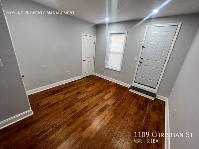 Building Photo - 1109 Christian St