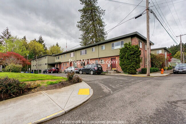 Building Photo - Updated One Bedroom Condo Within Walking D...