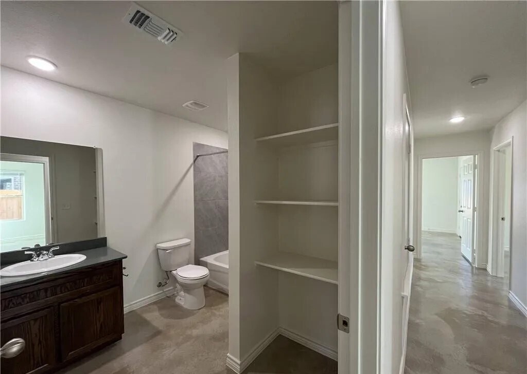 Building Photo - 2316 Alterman Dr