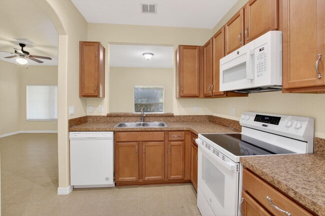 Building Photo - 340 Lake Monterey Cir