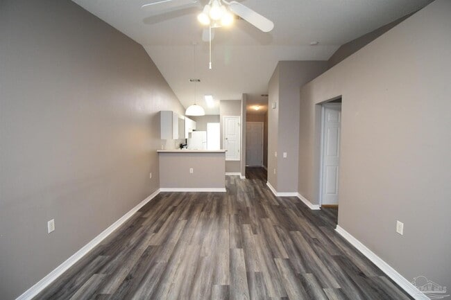 Building Photo - 309 Loveland Cir