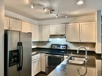 Building Photo - Low cost living