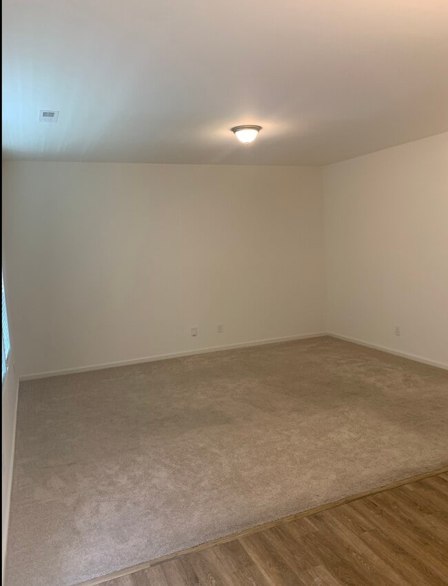 Building Photo - 3512 Slippery Elm Dr