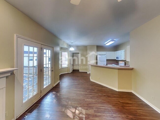 Building Photo - 601 Magnolia Ln