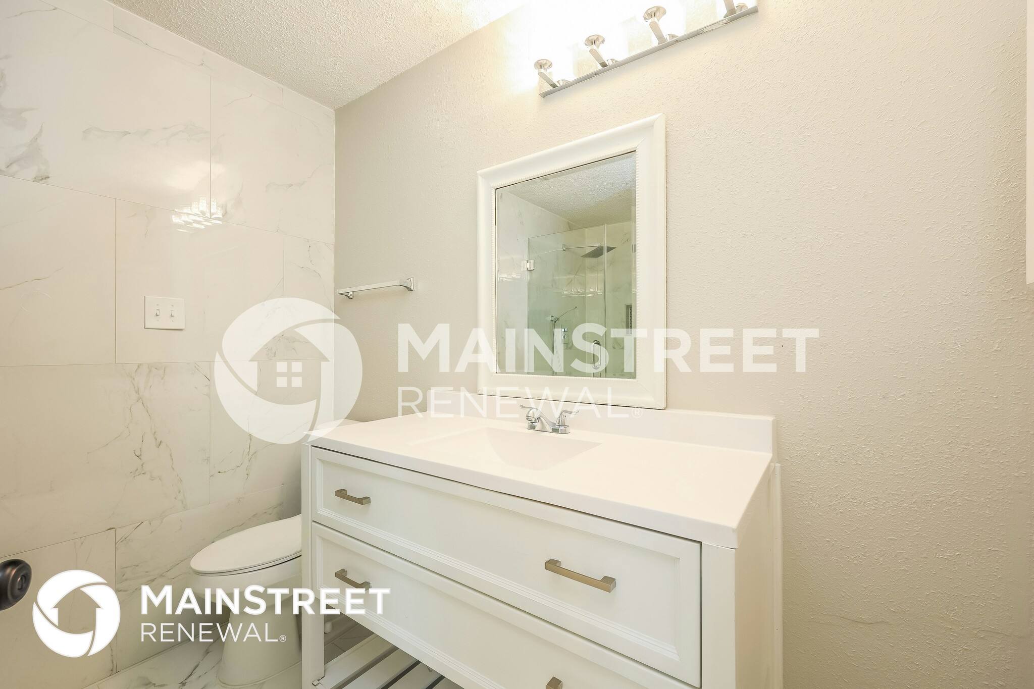 Building Photo - 6818 Still Lake Dr